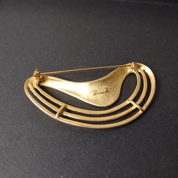 Gold Tone And Cream Colored Asymmetrical Brooch - Picture 3 of 6